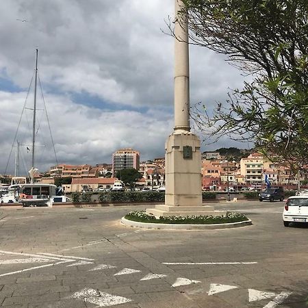 "Nonna Anna" Apartment La Maddalena  Luaran gambar