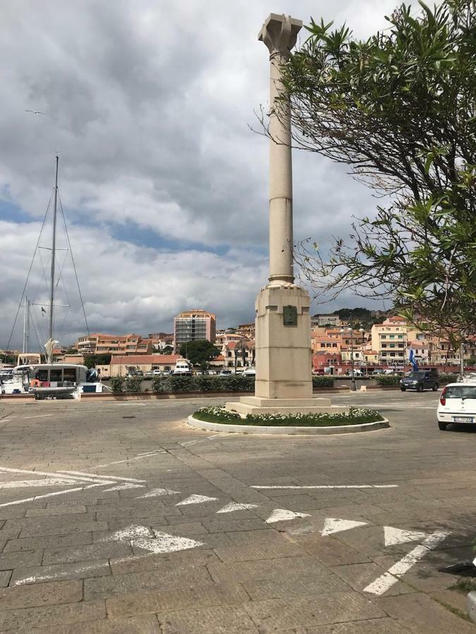 "Nonna Anna" Apartment La Maddalena  Luaran gambar